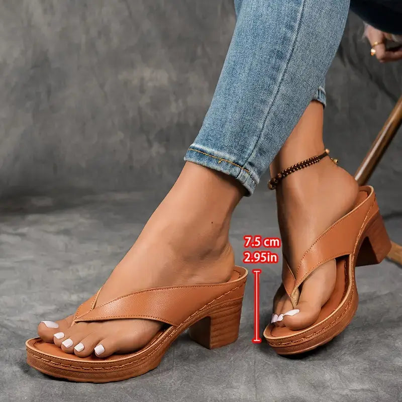 Abigail™ | Lederoptik-Sandalen
