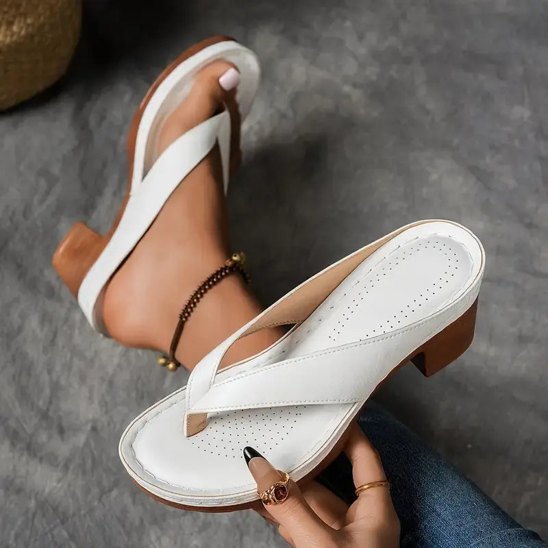 Abigail™ | Lederoptik-Sandalen