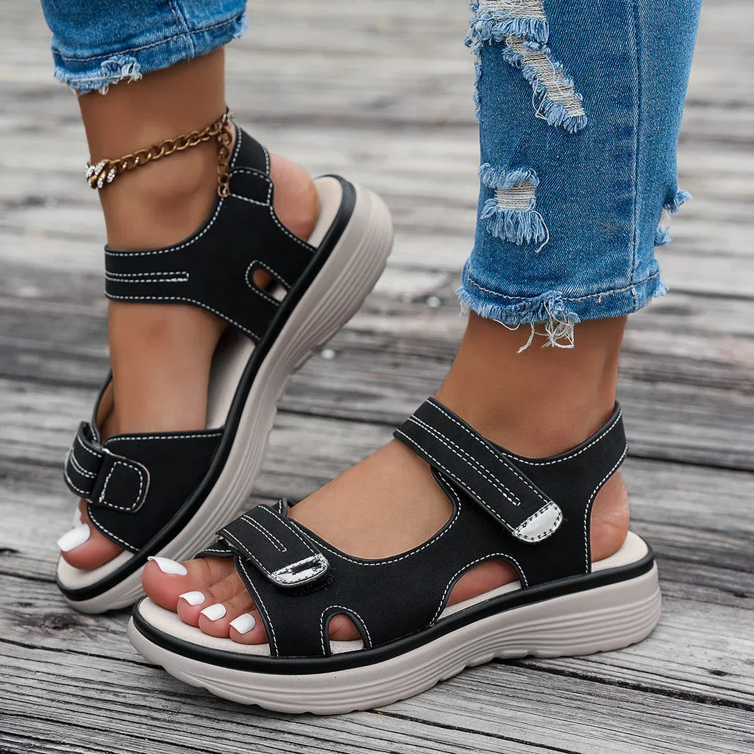Zelora™ | Verstellbare Sandalen